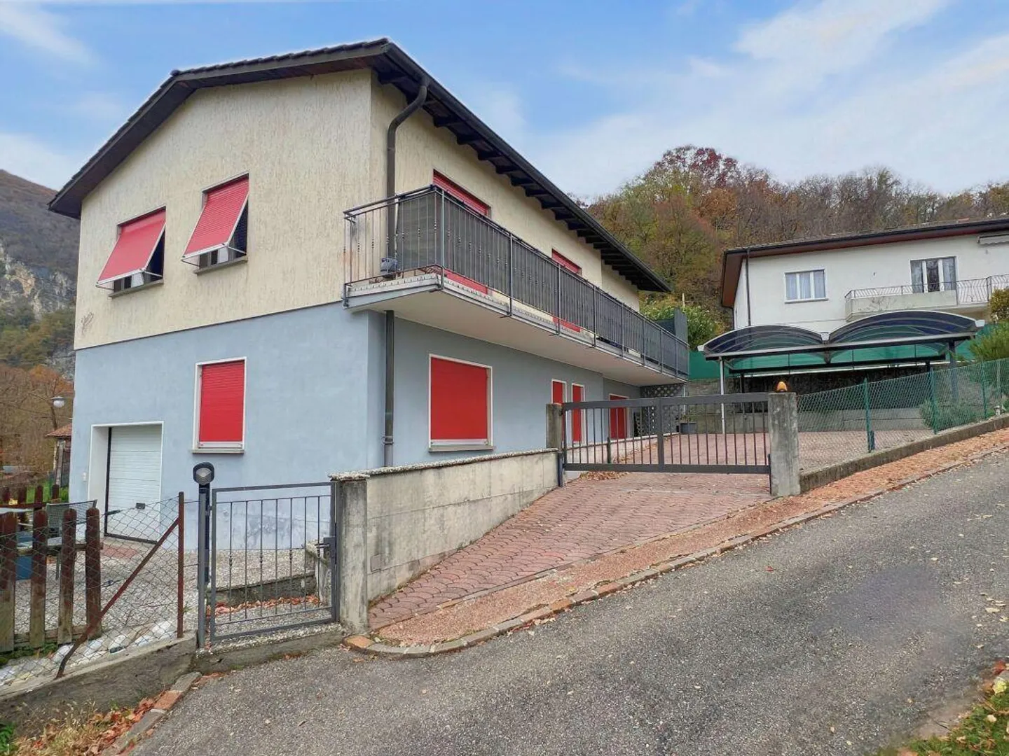 Maison semi-détachée intéressante dans un quartier calme et verdoyant - Photo 2 sur 25