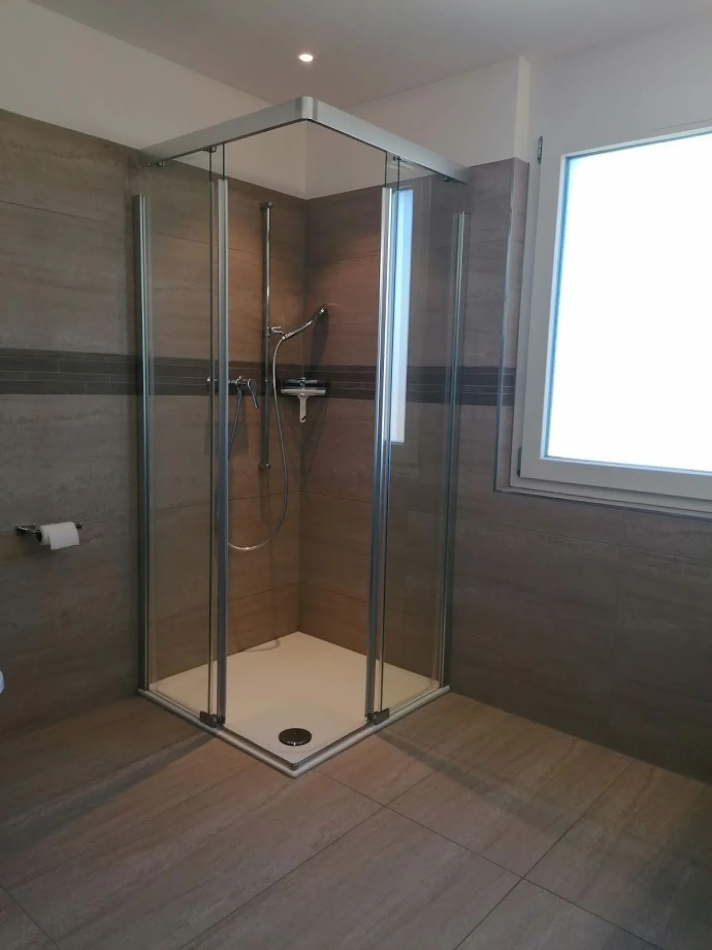 Your Dream Home: Nearly New 3.5-Room Apartment - Photo 7 of 8