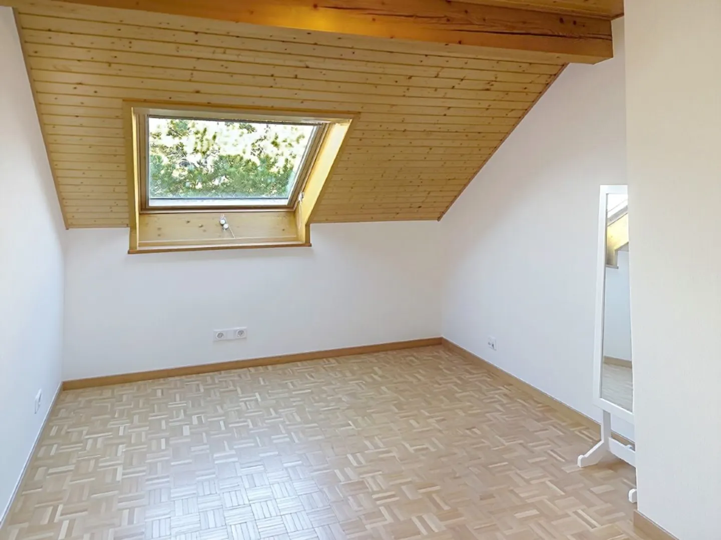 Charming Duplex for Families - Photo 4 of 10