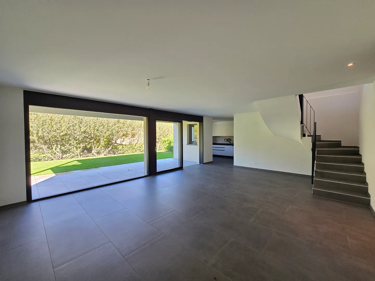 Villa nuova - 203 m2 e 845 m3 - Martigny - rif. 10242567 - Foto 3 di 13
