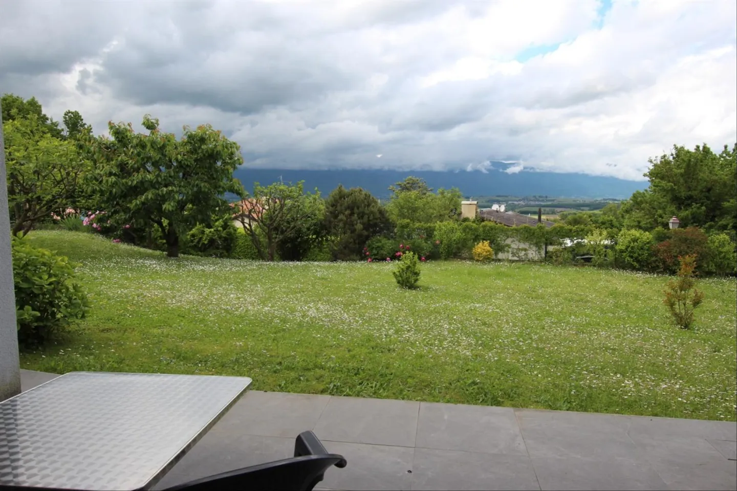 Charmante Wohnung mit Terrasse - Foto 6 von 6
