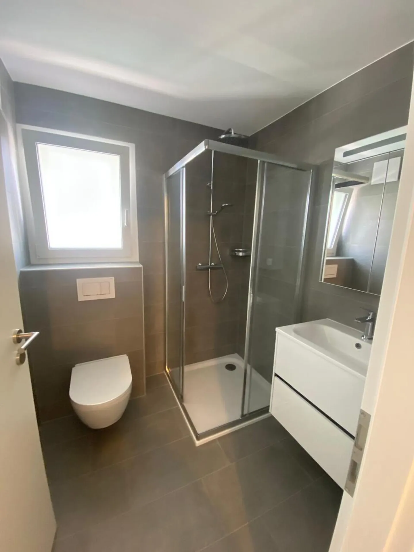 Studio Neu 1. Etage avec grand balcon près de l'UNIL / EPFL - Photo 9 sur 11