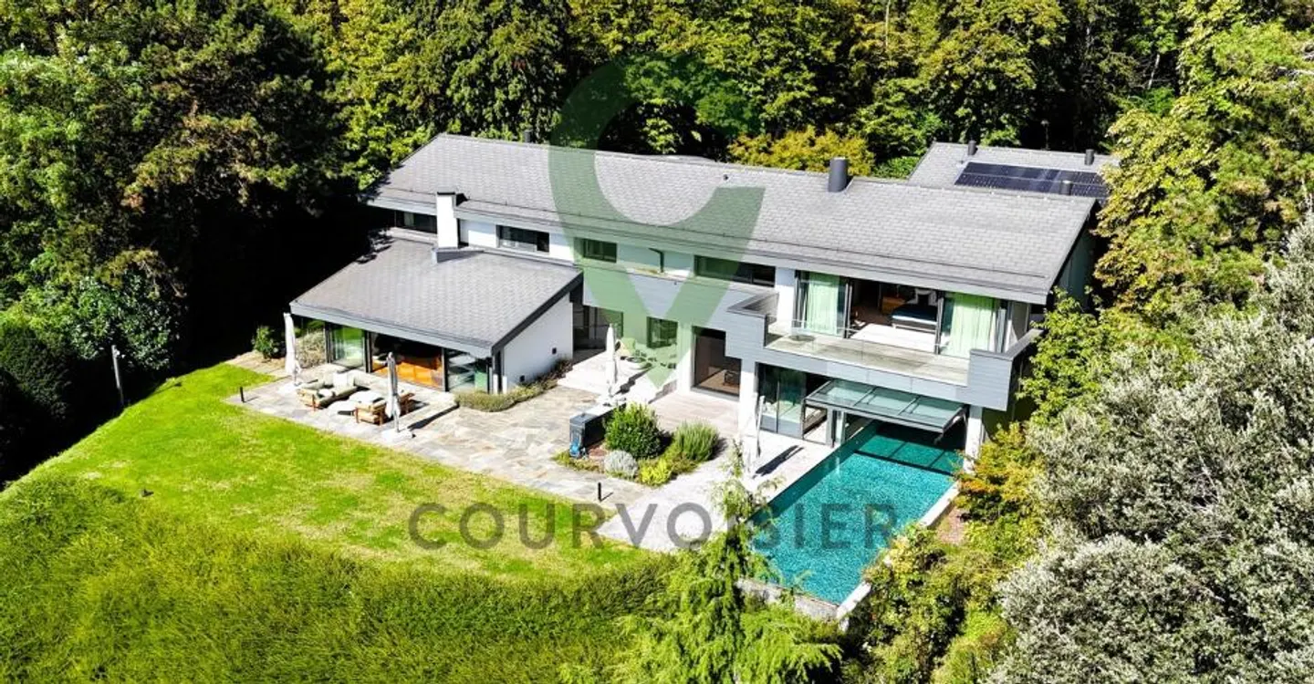 Prestigious property with privileged access to Lake Geneva - Photo 1 of 11