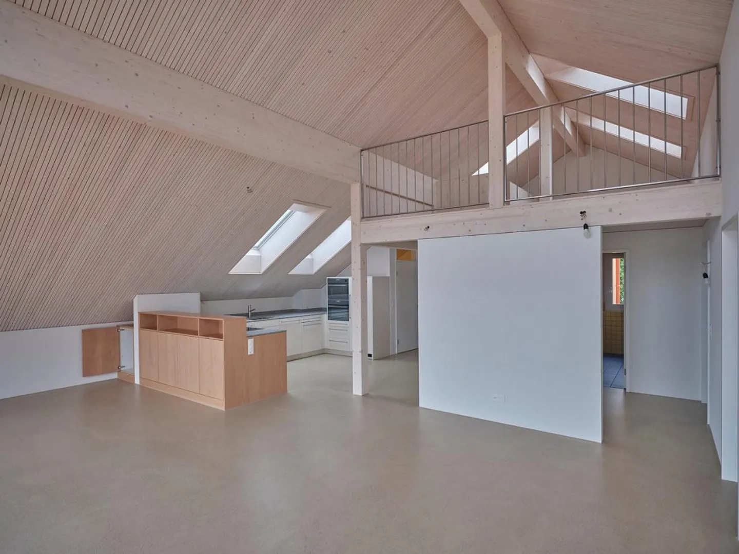 Penthouse apartment in Uerikon with private lake access - Photo 5 of 22