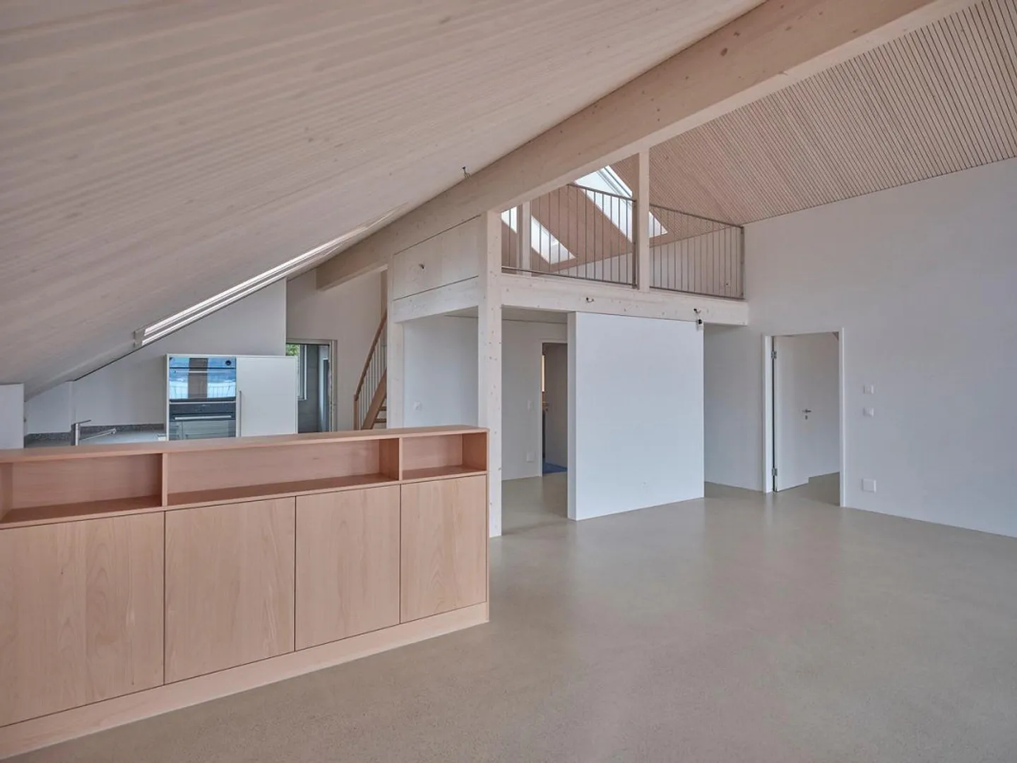 Penthouse apartment in Uerikon with private lake access - Photo 6 of 22