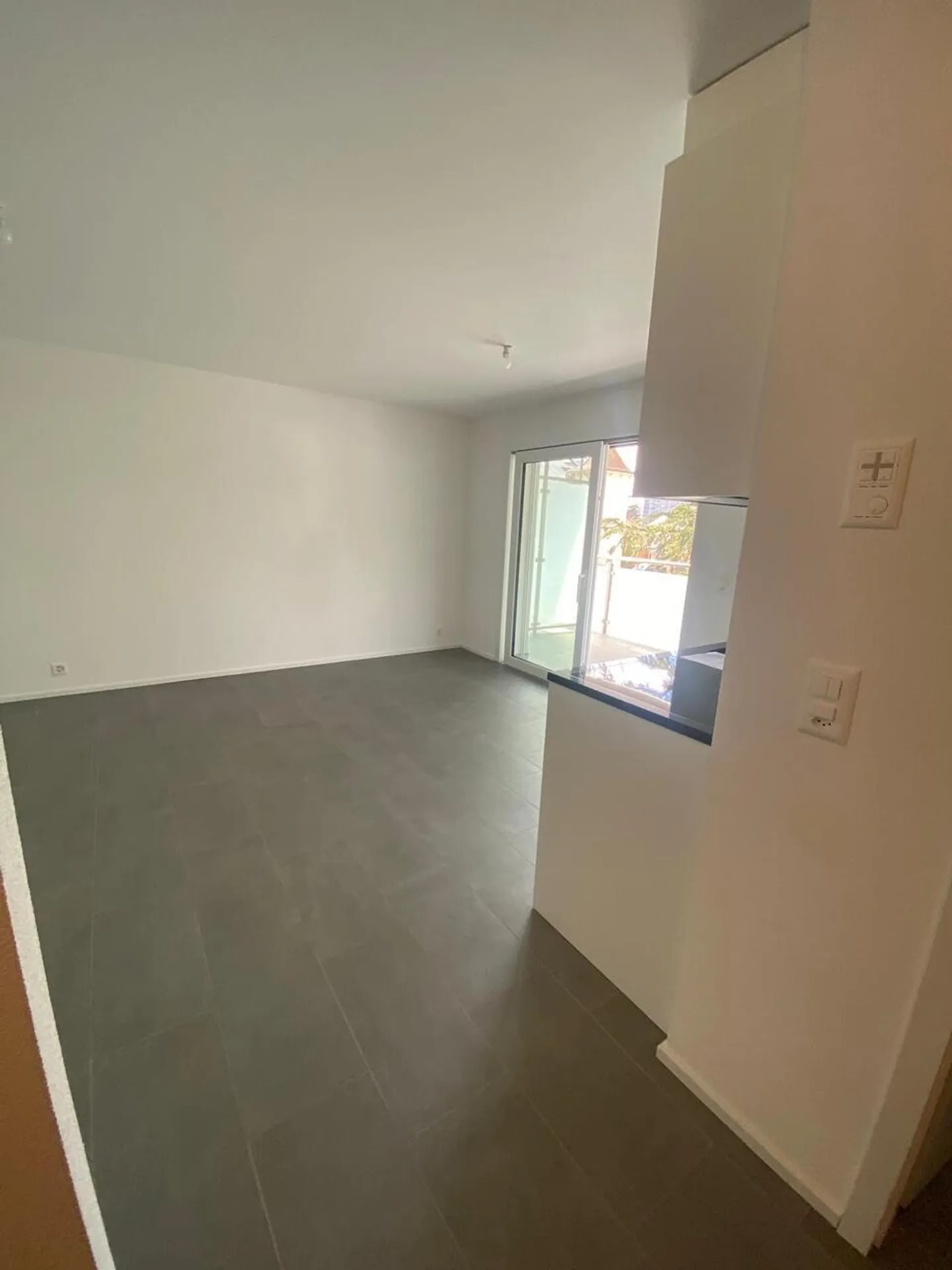 Studio Neu 1. Etage avec grand balcon près de l'UNIL / EPFL - Photo 8 sur 11