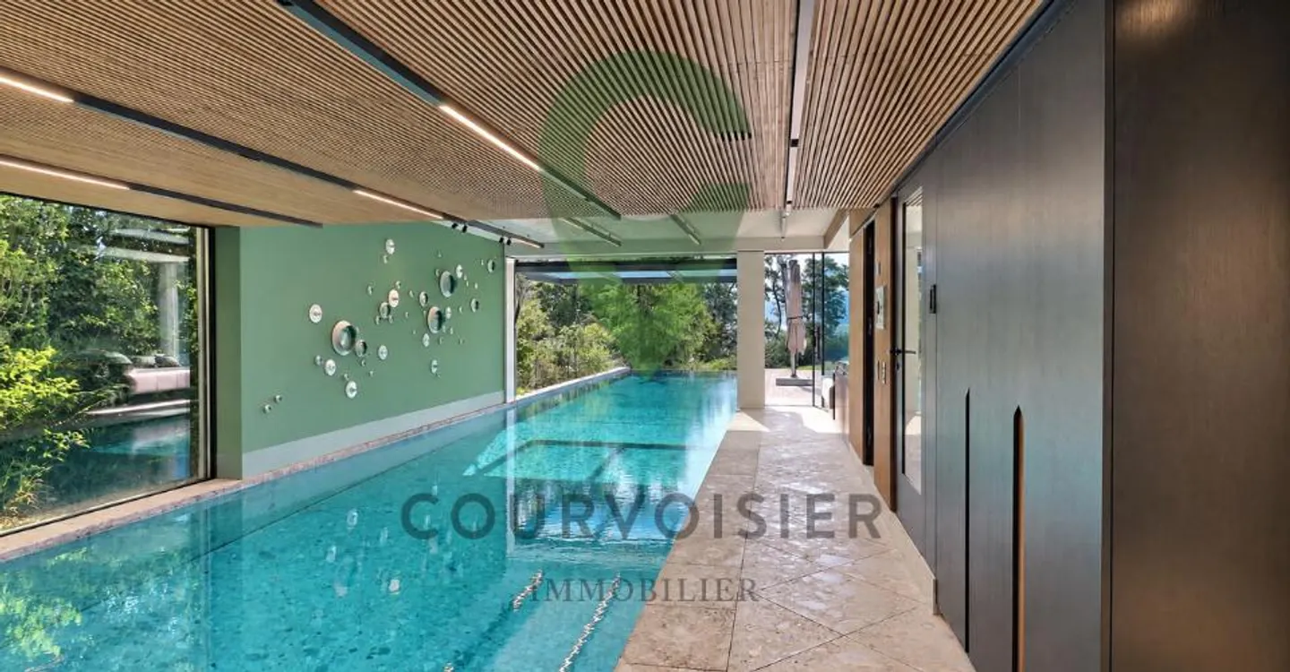 Prestigious property with privileged access to Lake Geneva - Photo 2 of 11