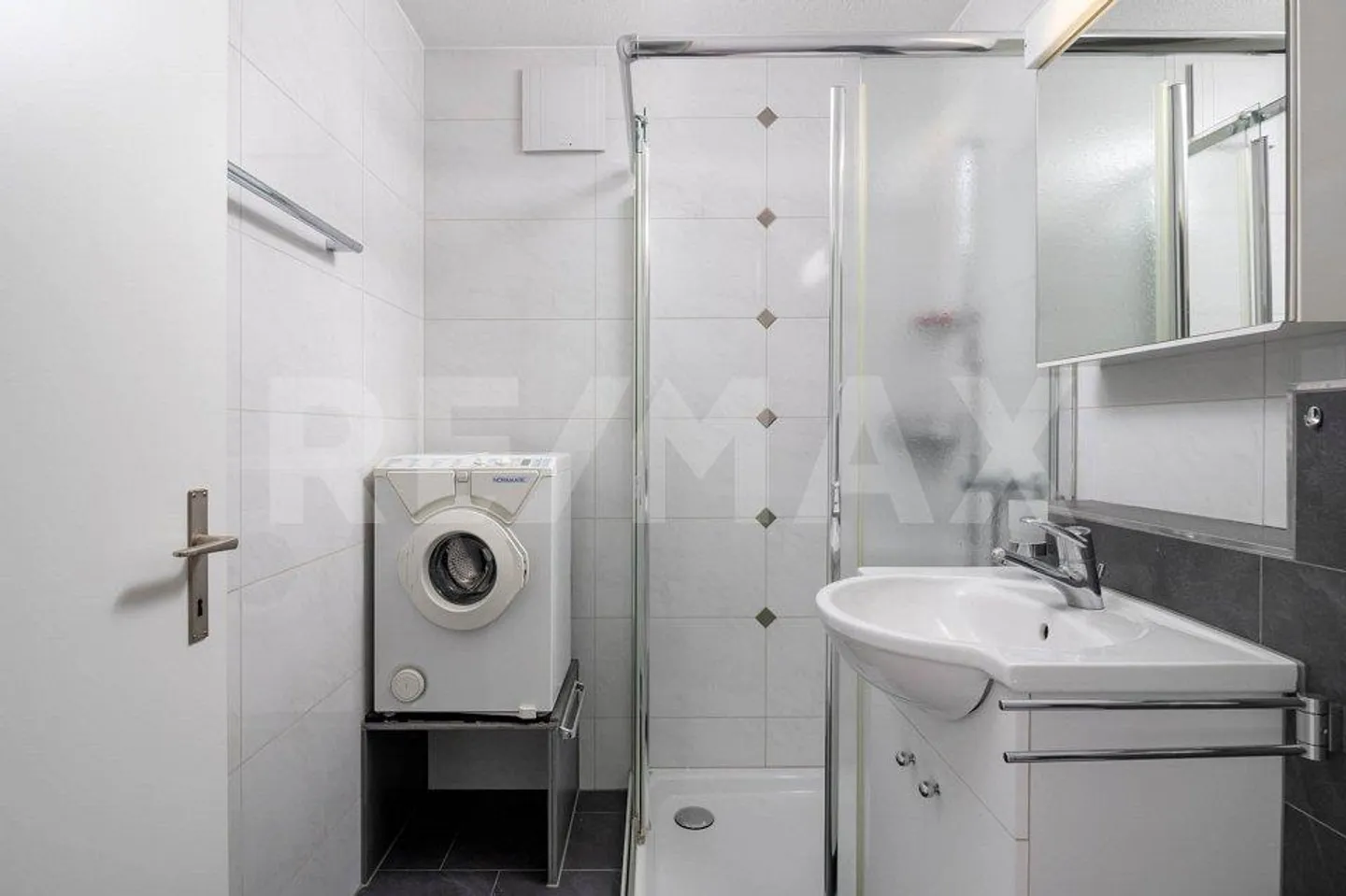 Your dream home in Rütihof, Baden is waiting! - Photo 3 of 13