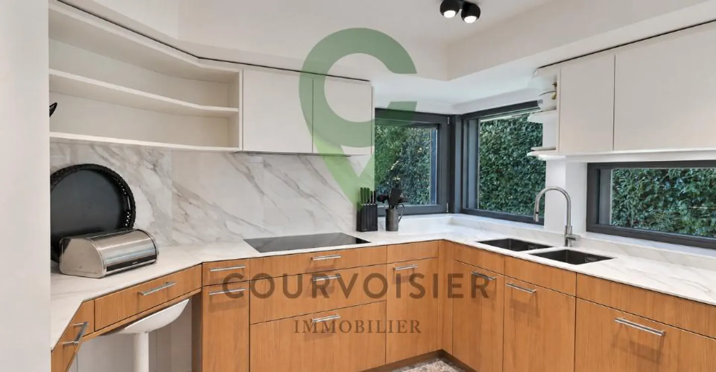 Prestigious property with privileged access to Lake Geneva - Photo 9 of 11