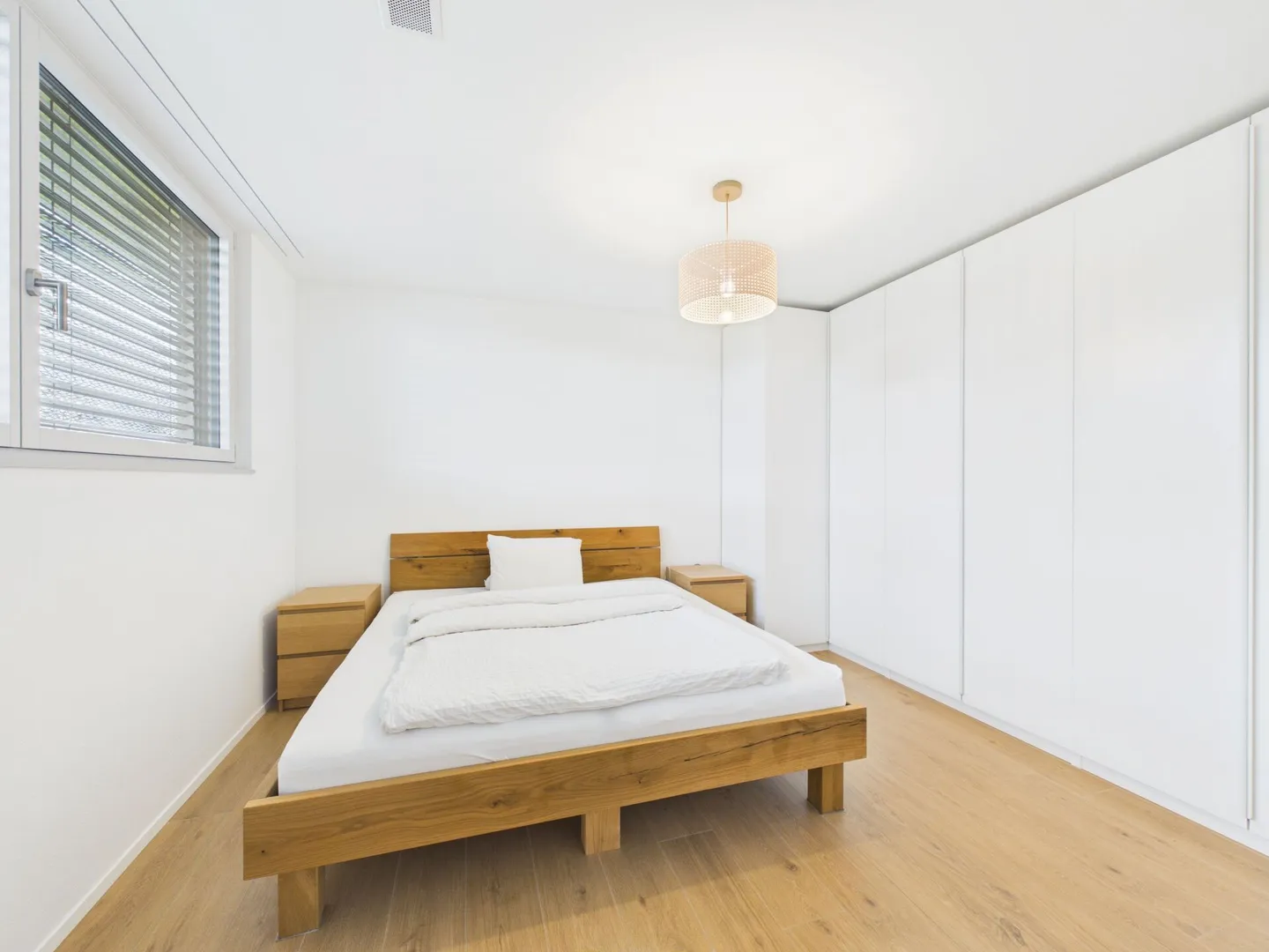 Stylish Garden Apartment - Photo 4 of 7