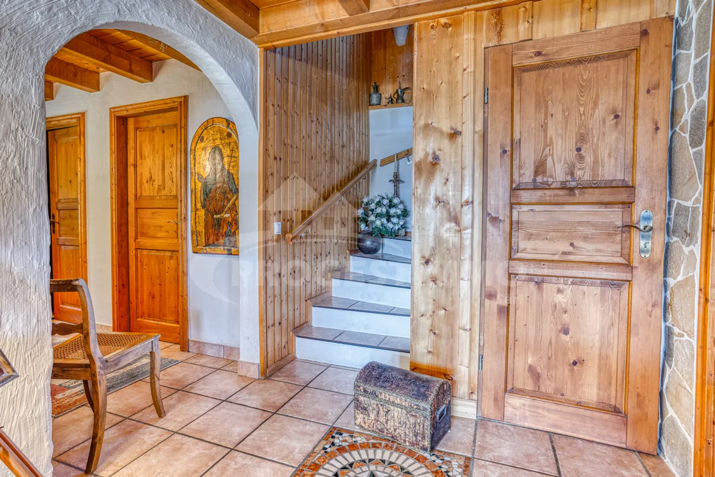 Charming Chalet in Mayens d'Arbaz - Photo 5 of 13