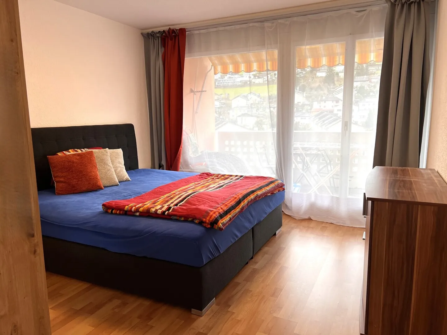 Living close to the center - convenient for everyday life, work, and excursions - Photo 2 of 11