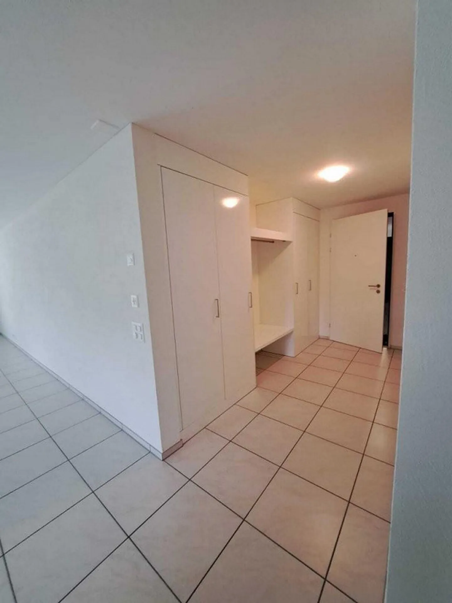 Appartamento luminoso in una posizione tranquilla - Foto 5 di 8