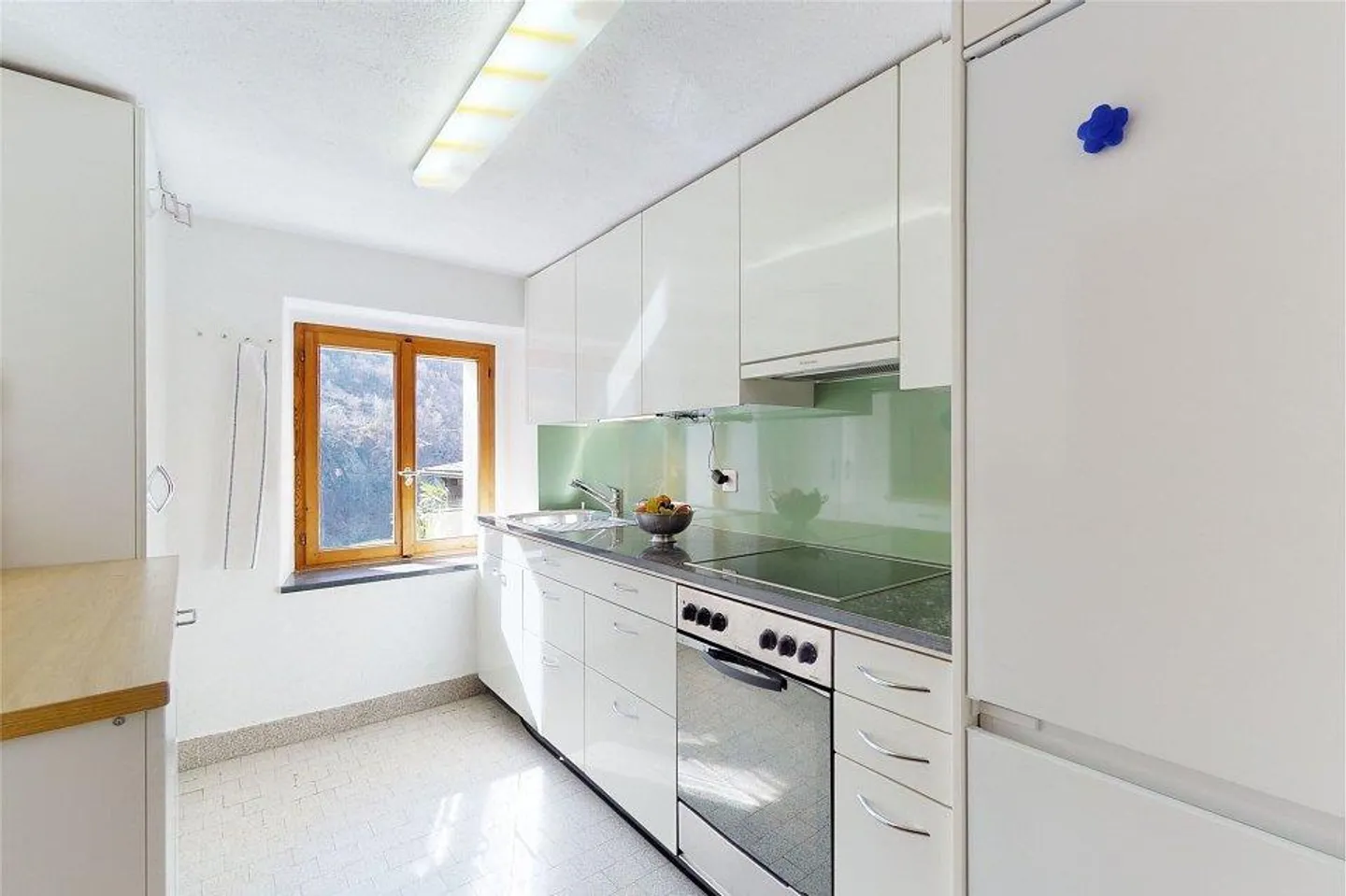 Tessiner Haus mit 6 Zimmern, Rasen und Wald - Foto 9 von 13