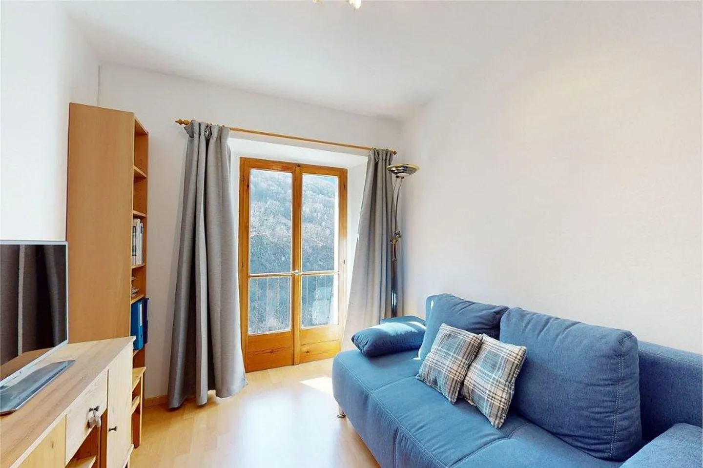 Tessiner Haus mit 6 Zimmern, Rasen und Wald - Foto 11 von 13