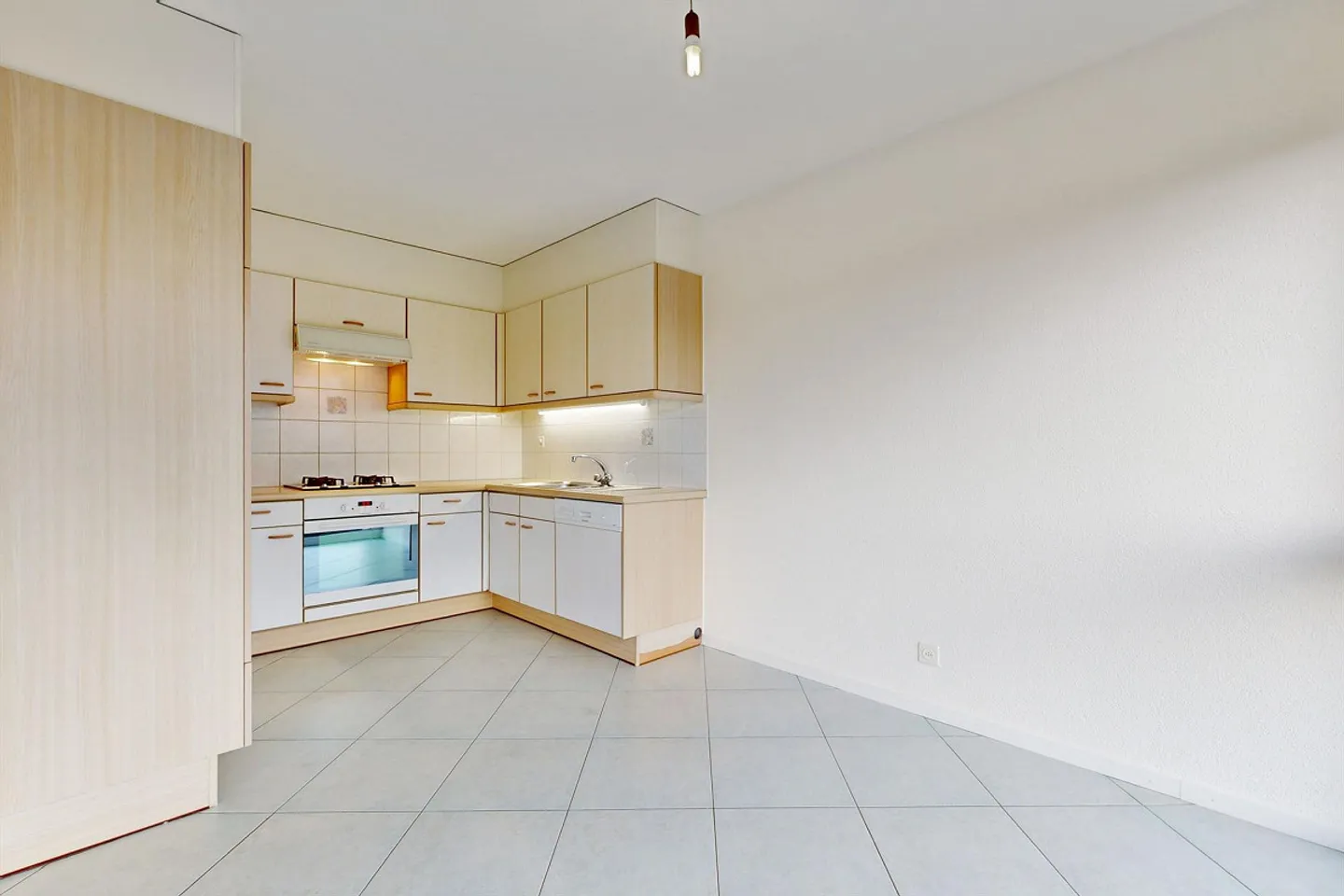 Appartement Charmant avec Jardin - Photo 3 sur 7