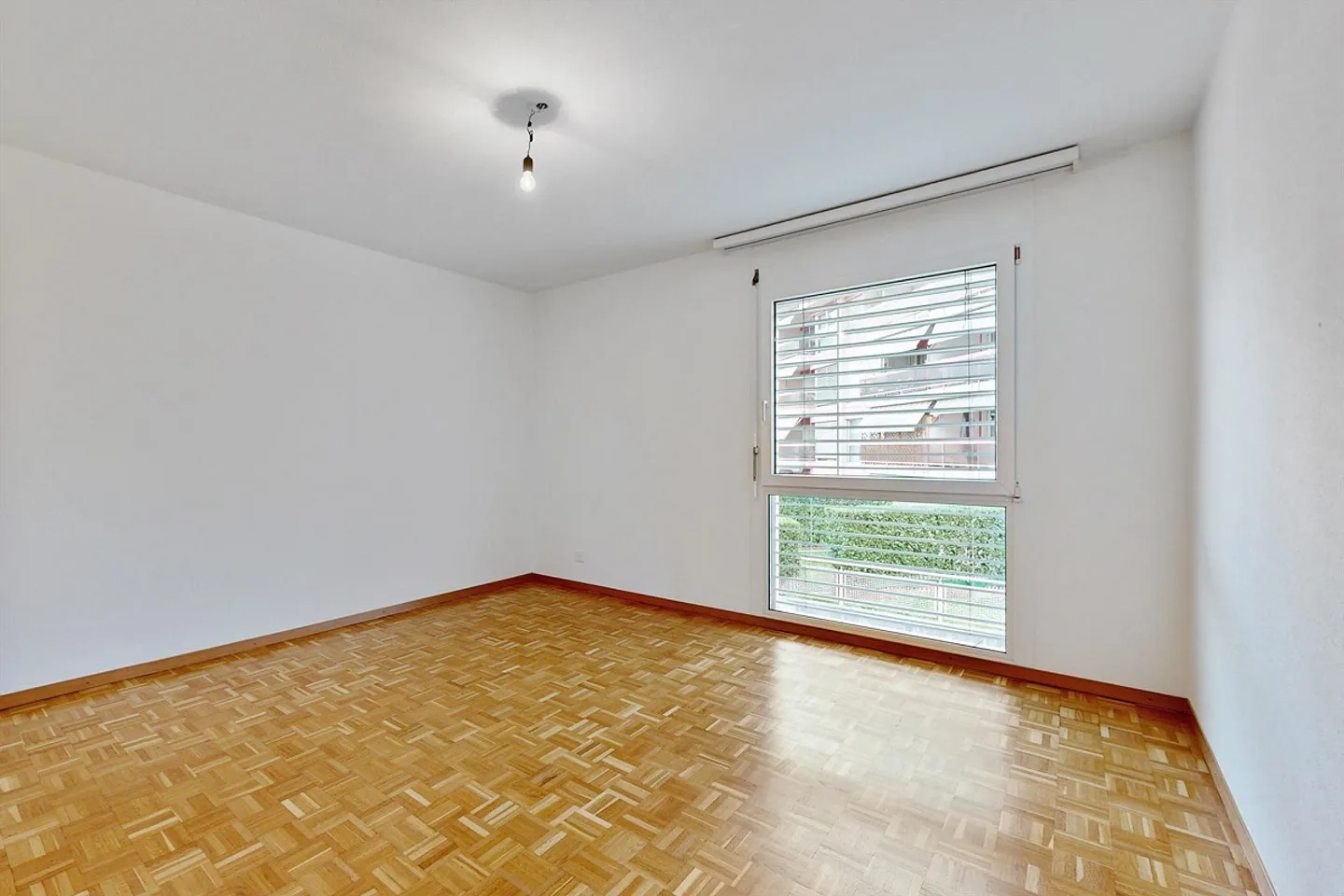 Appartement Charmant avec Jardin - Photo 4 sur 7