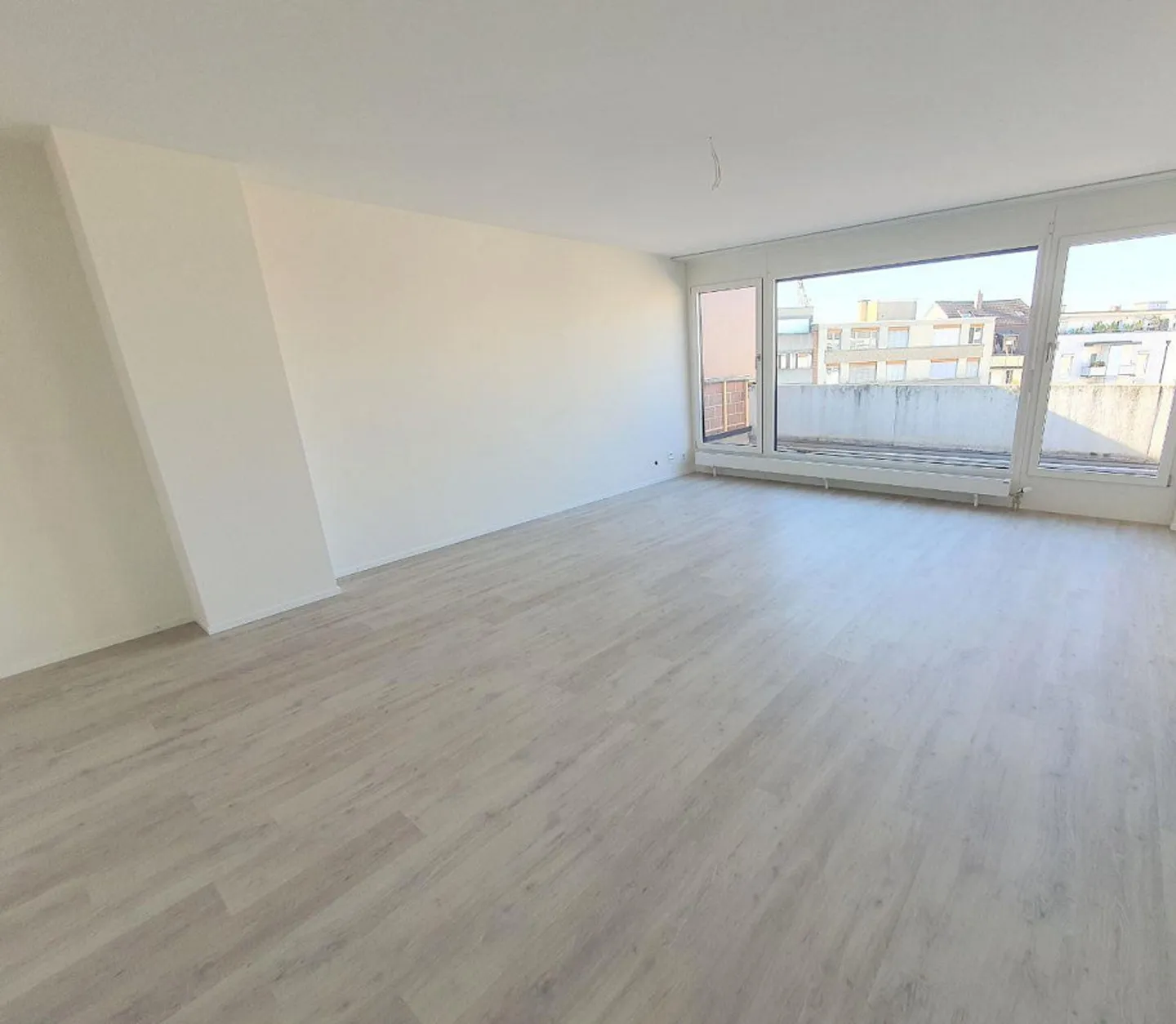 Appartamento attico 3.5 stanze recentemente ristrutturato nel quartiere St. Johann - Foto 2 di 9