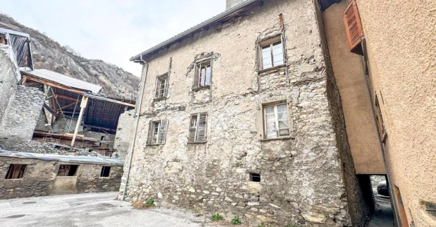 Casa multi-appartamenti con 10 stanze ad Ardon - Foto 5 di 13