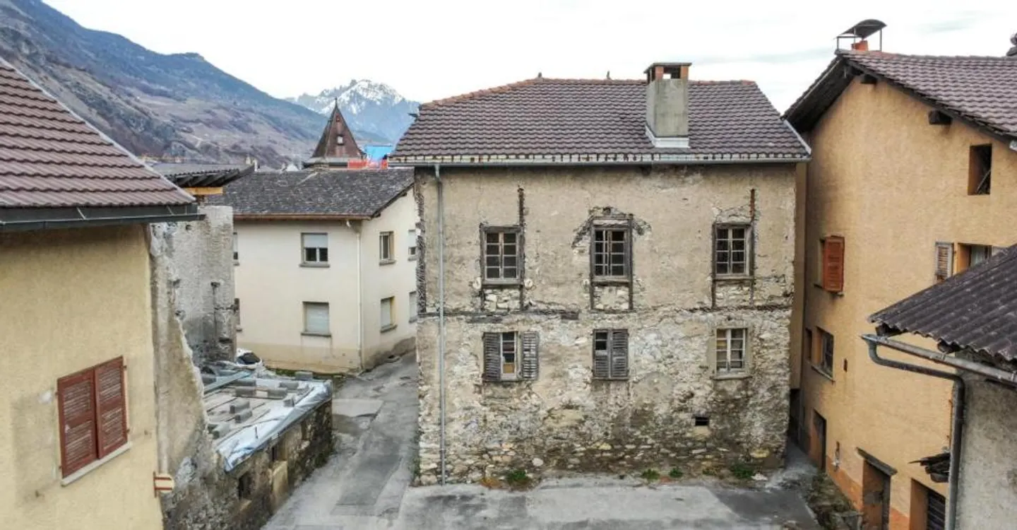 Casa multi-appartamenti con 10 stanze ad Ardon - Foto 6 di 13
