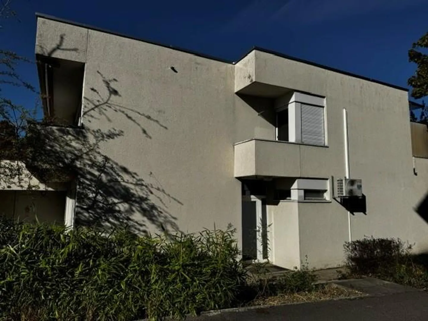 Ampio appartamento di 5,5 stanze in affitto - Foto 4 di 4