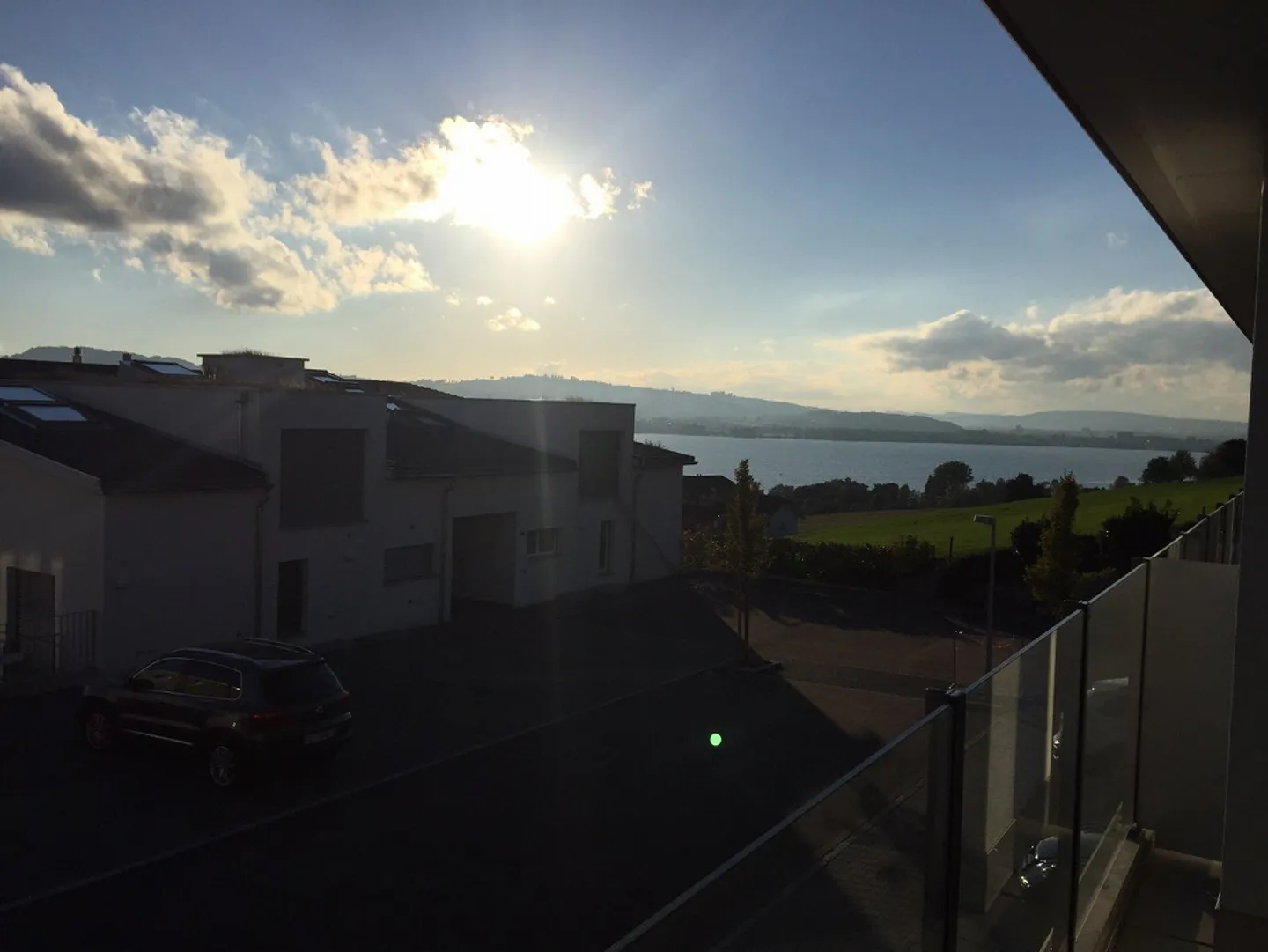 Charmante Wohnung mit Seeblick - Foto 1 von 13