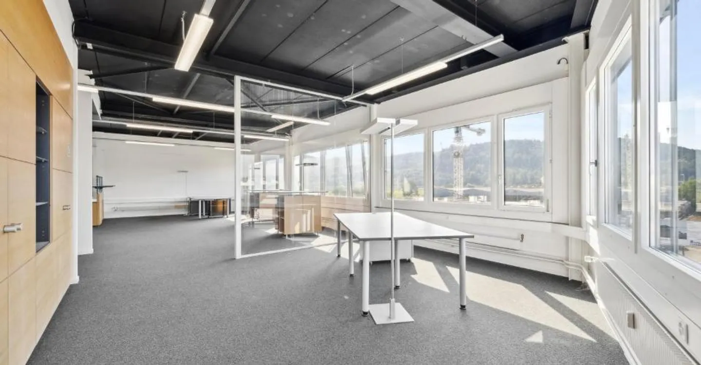 Helle Büroflächen in Oberentfelden - Foto 7 von 8