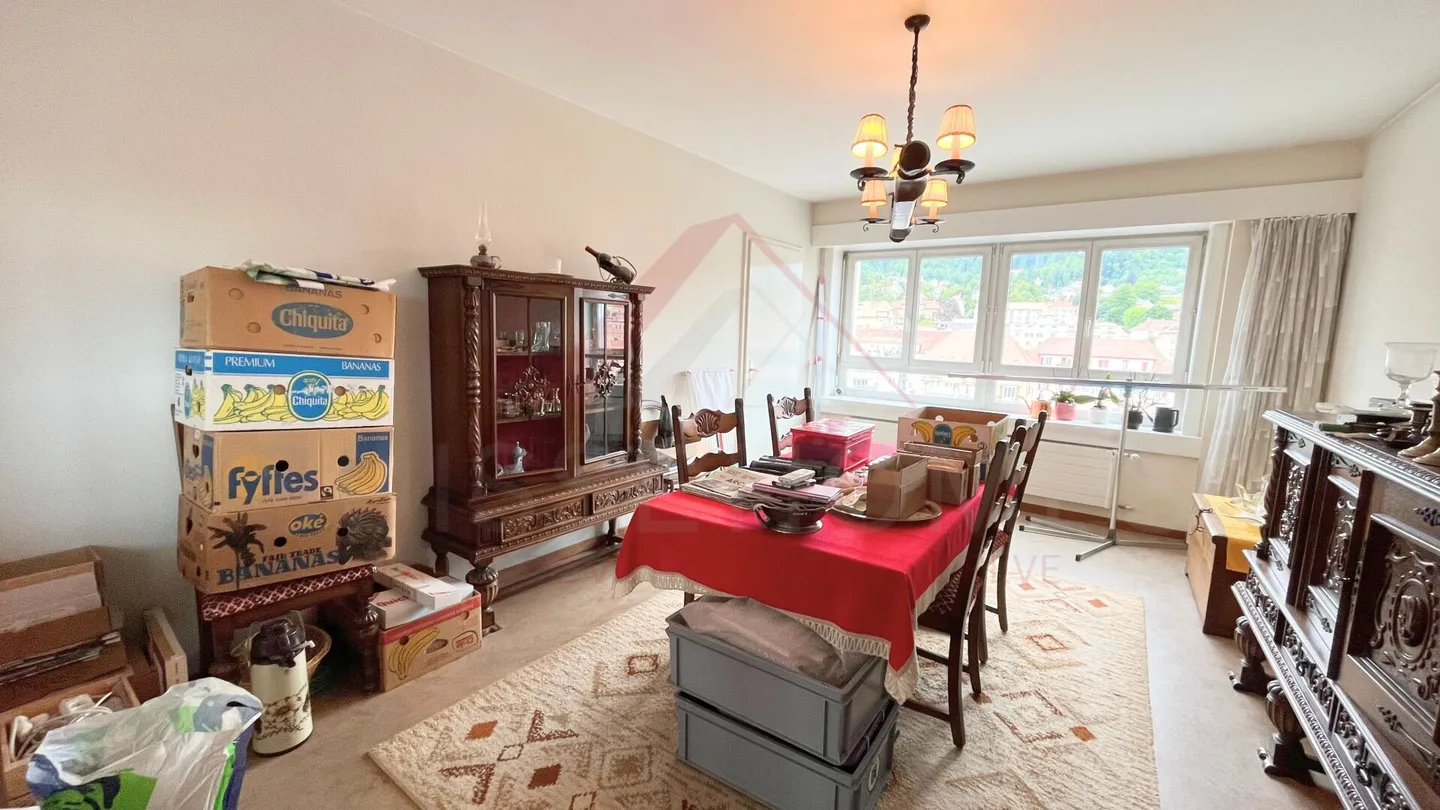 La Chaux-de-Fonds - große 5,5-Zimmer-Wohnung von 150 m² im 8. Stock mit freiem Blick - Foto 12 von 15