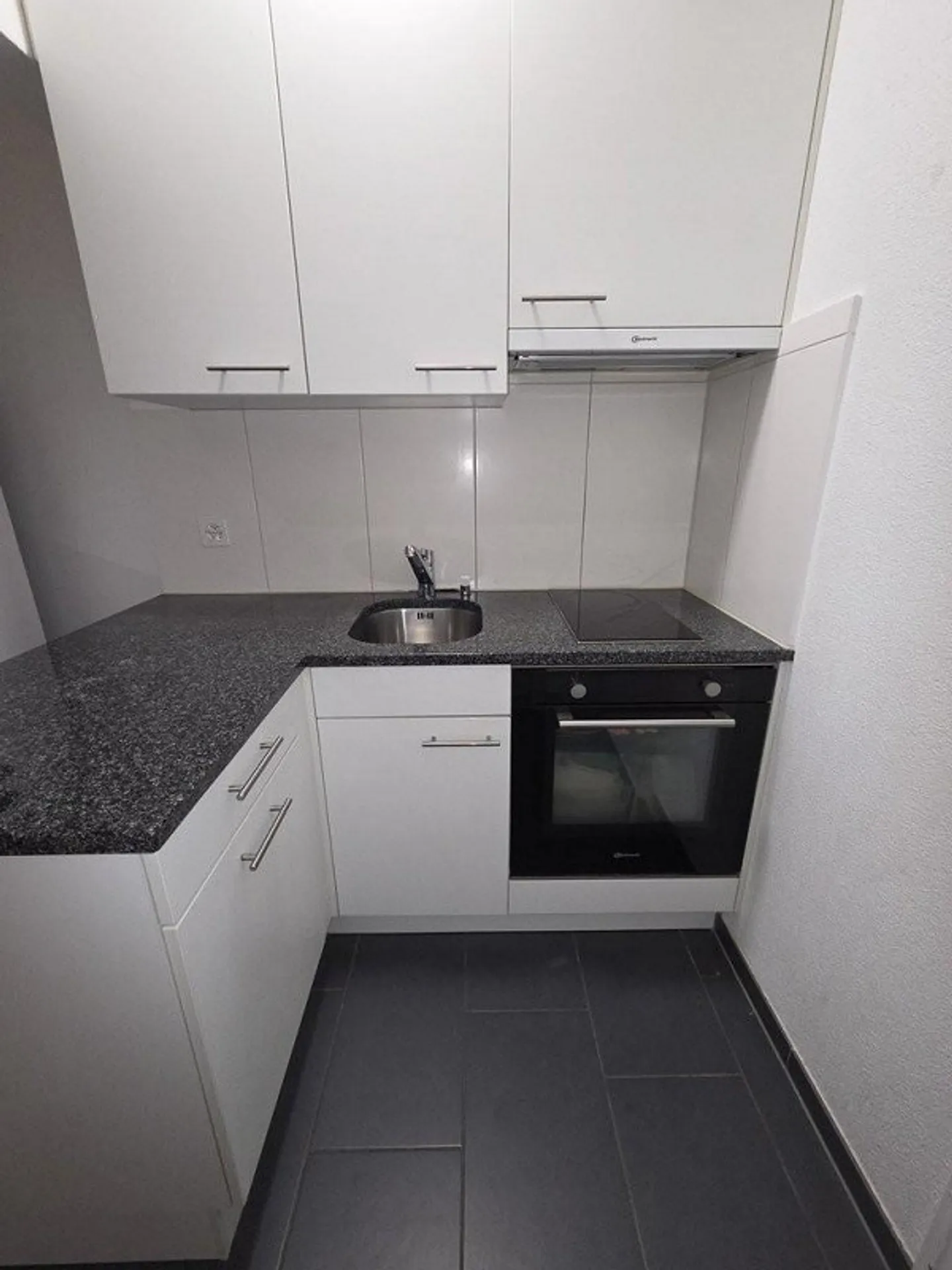 Appartamento di 1.5 locali in affitto a Loryplatz - Foto 2 di 6