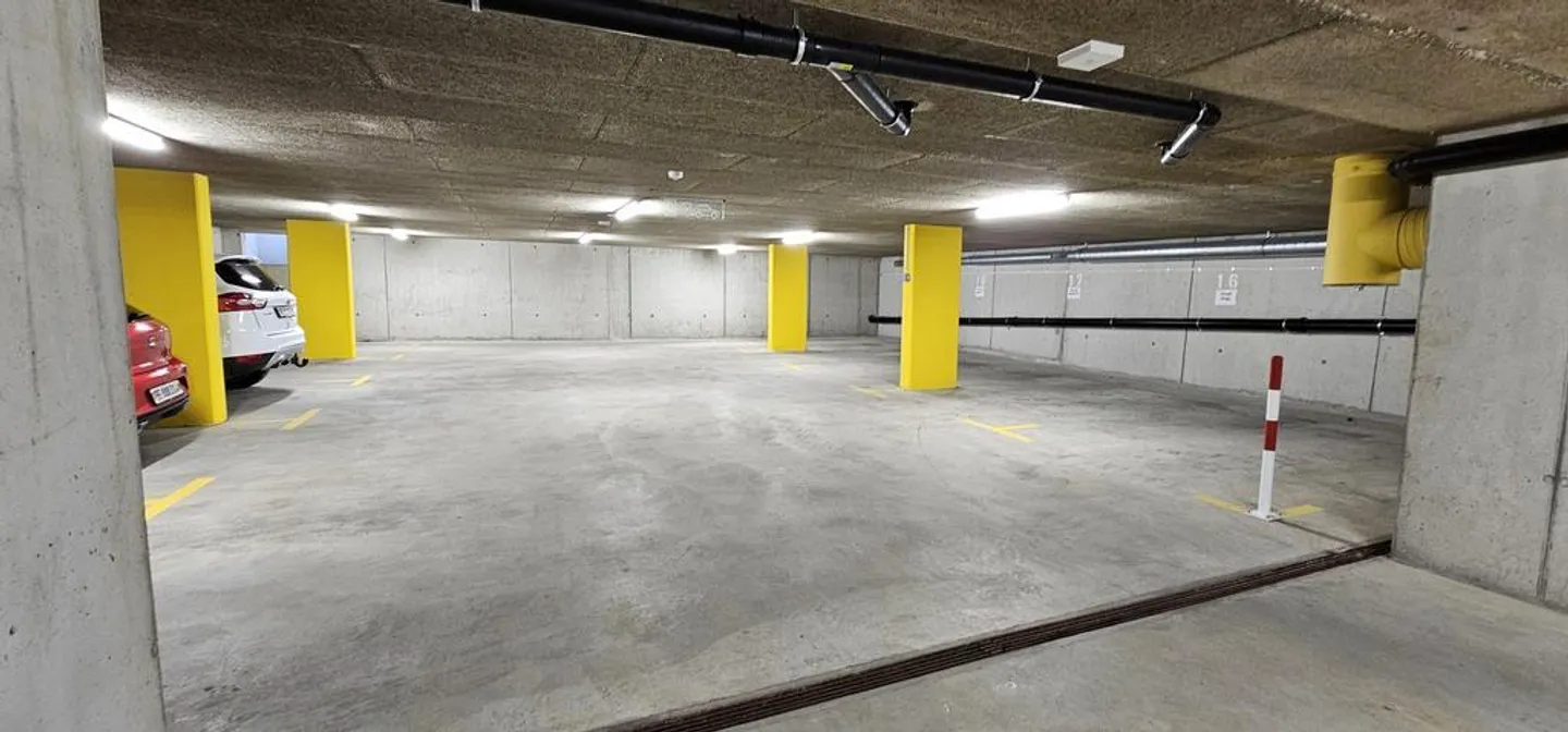 Vous cherchez un emplacement de stationnement pratique à Oberdiessbach ? - Photo 4 sur 4