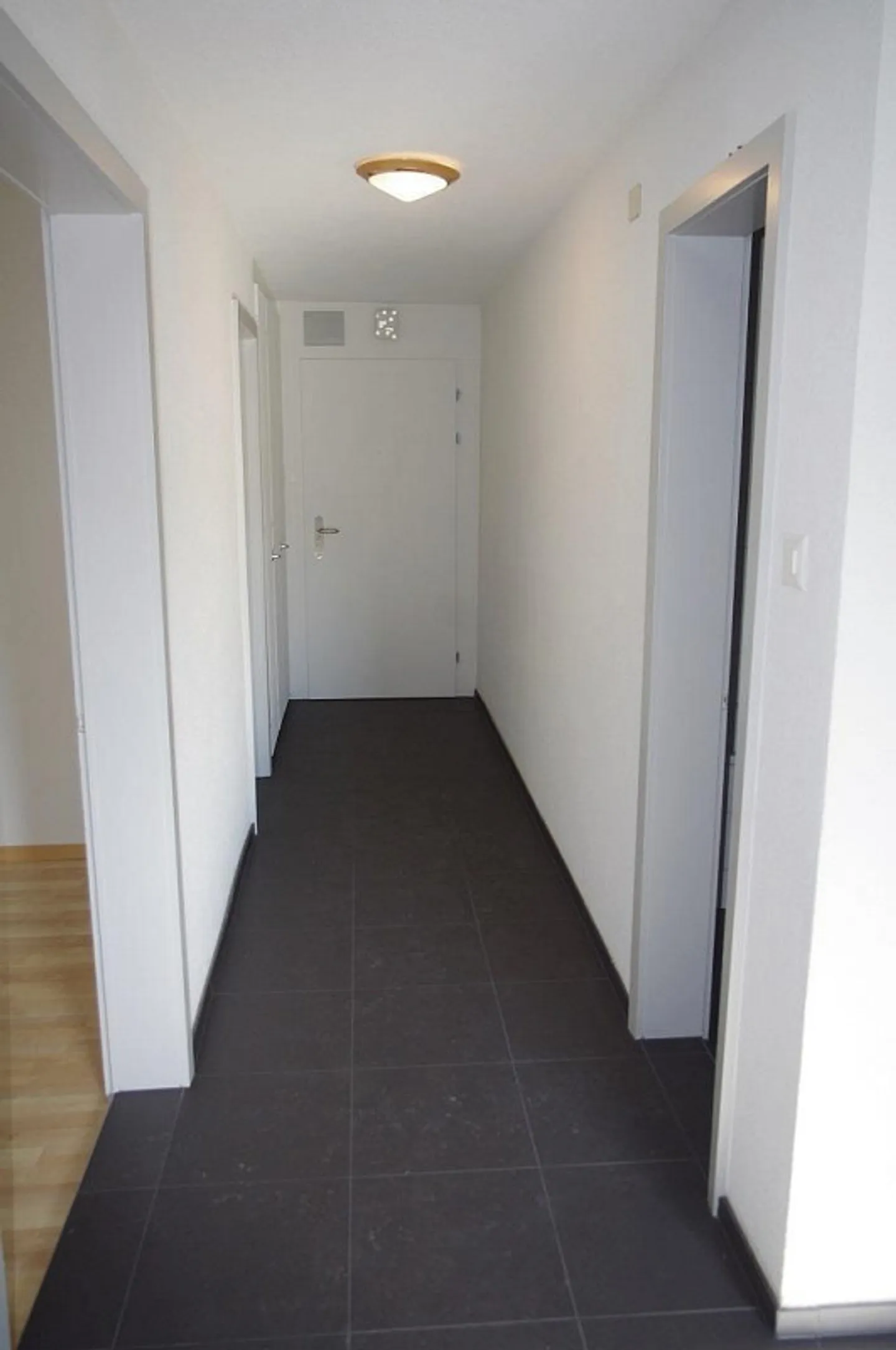 Cozy 3.0 Room Apartment in a Quiet and Central Location - Photo 14 of 17