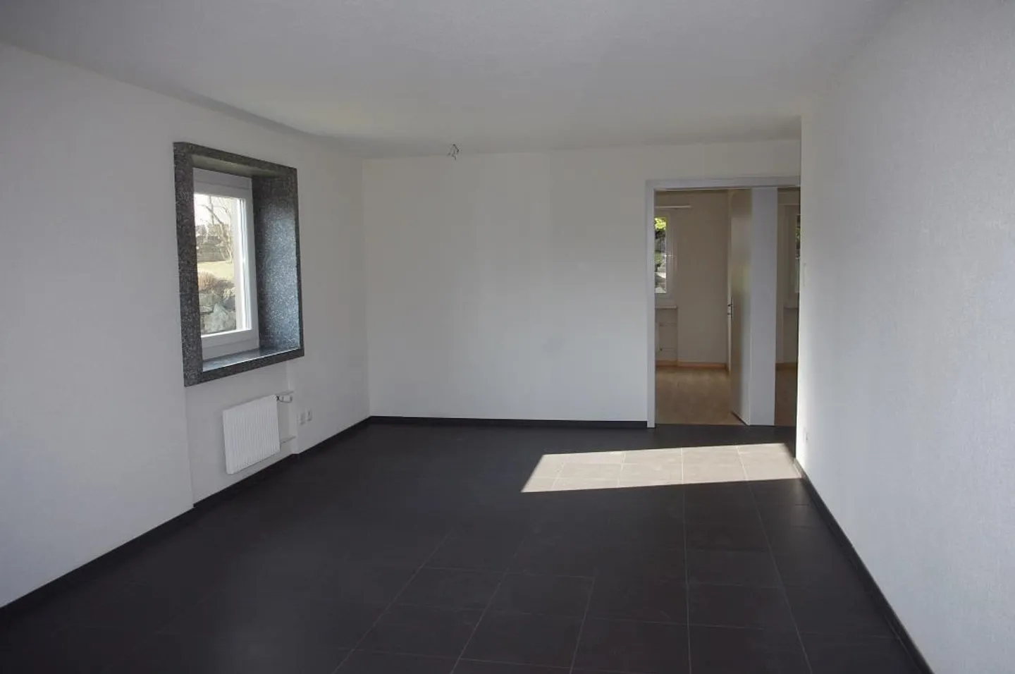 Cozy 3.0 Room Apartment in a Quiet and Central Location - Photo 16 of 17