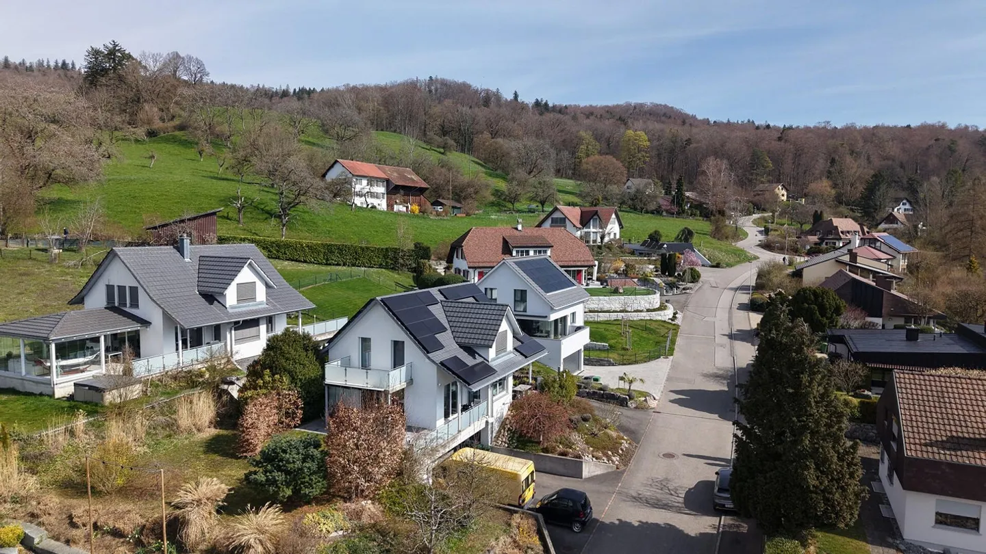 Paradis Familial Ensoleillé avec Potentiel d'Expansion dans un Emplacement de Choix - Photo 10 sur 19