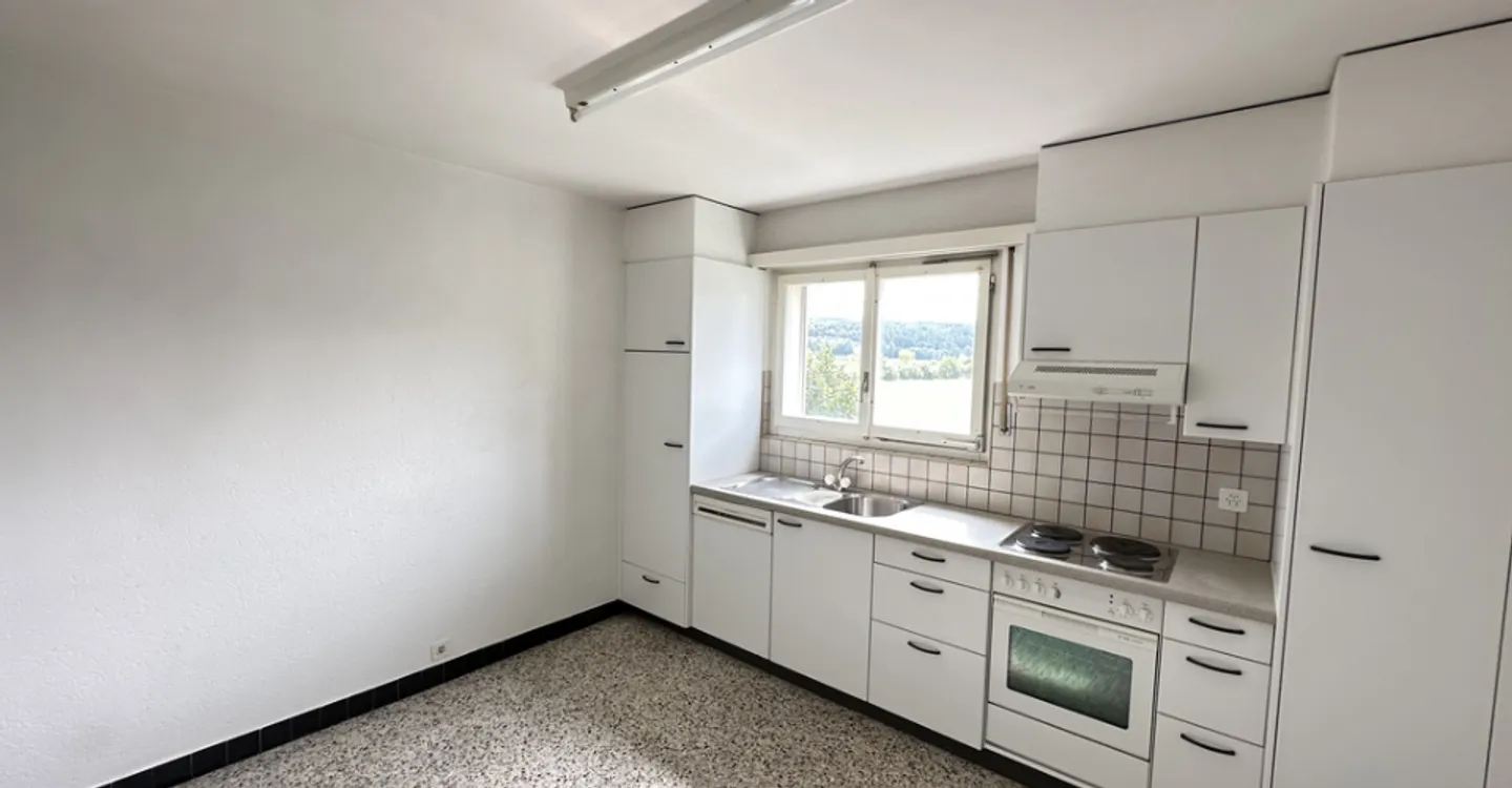 In der Nähe von Geschäften und Blick auf das Grün - Foto 3 von 7
