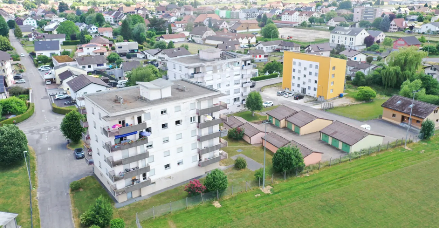 In der Nähe von Geschäften und Blick auf das Grün - Foto 7 von 7