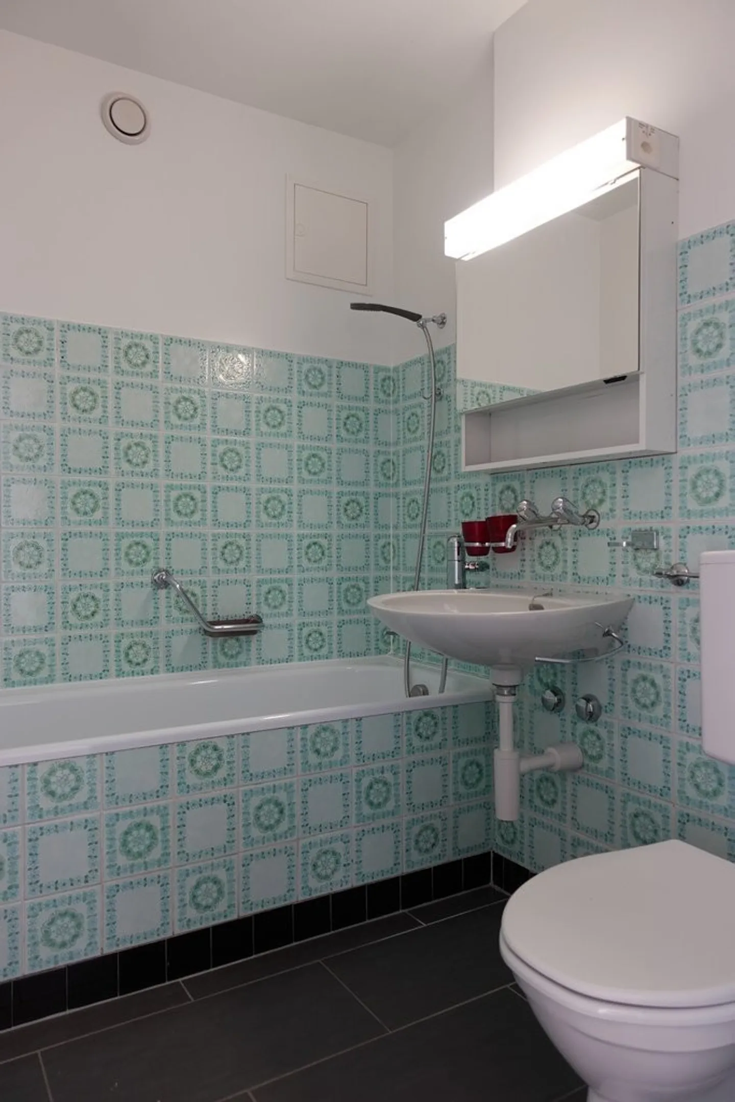 Schöne moderne 3,5-Zimmer-Wohnung in guter Lage - Foto 7 von 10