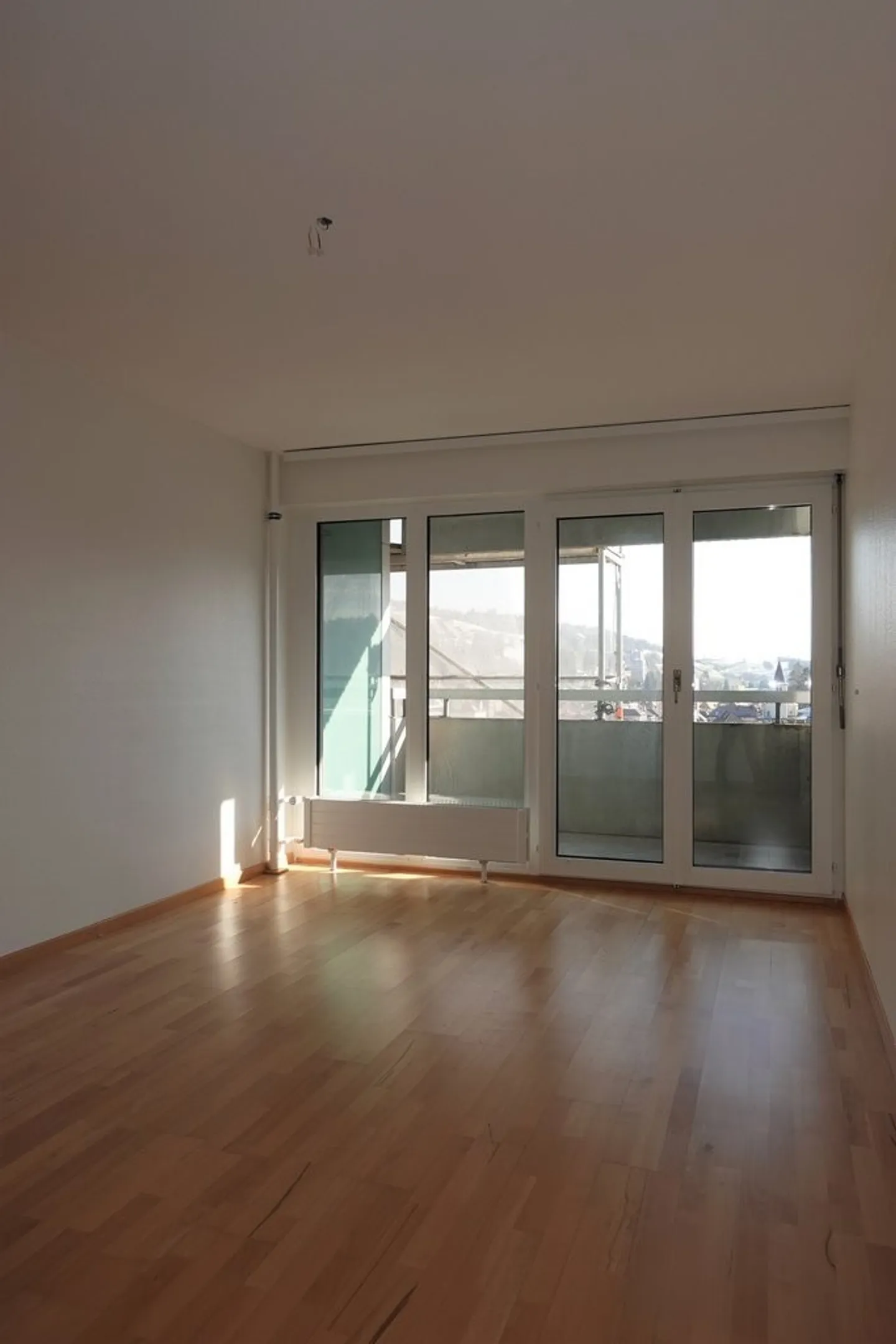 Schöne moderne 3,5-Zimmer-Wohnung in guter Lage - Foto 6 von 10