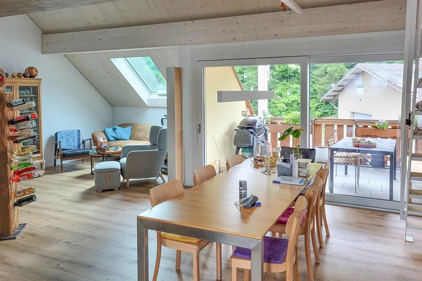 Appartamento attico moderno e luminoso di 4,5 stanze con galleria - Foto 2 di 8