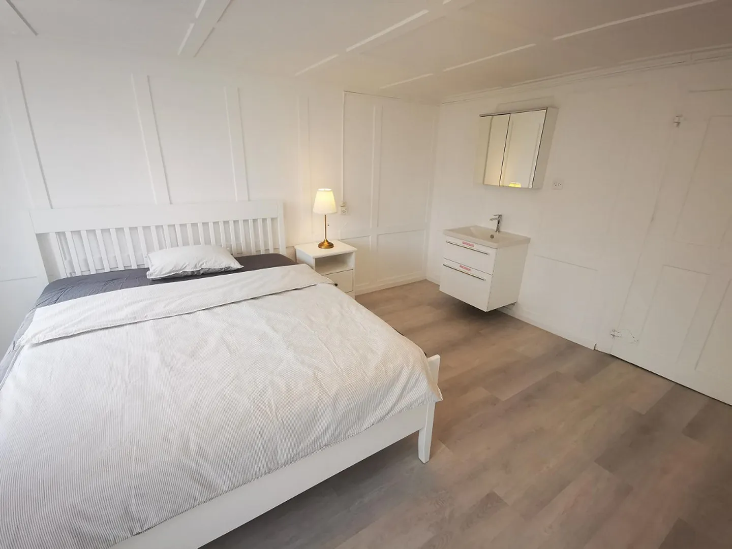 1 Camera arredata nel centro del paese - Foto 2 di 2