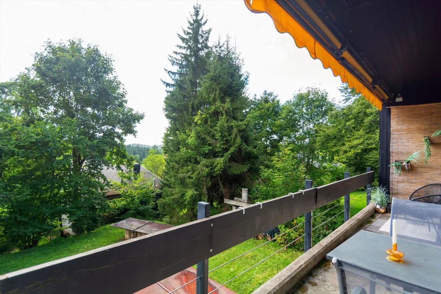 Les Savagnières, magnifique chalet de 4,5 pièces au cœur de la nature avec garage - Photo 8 sur 13