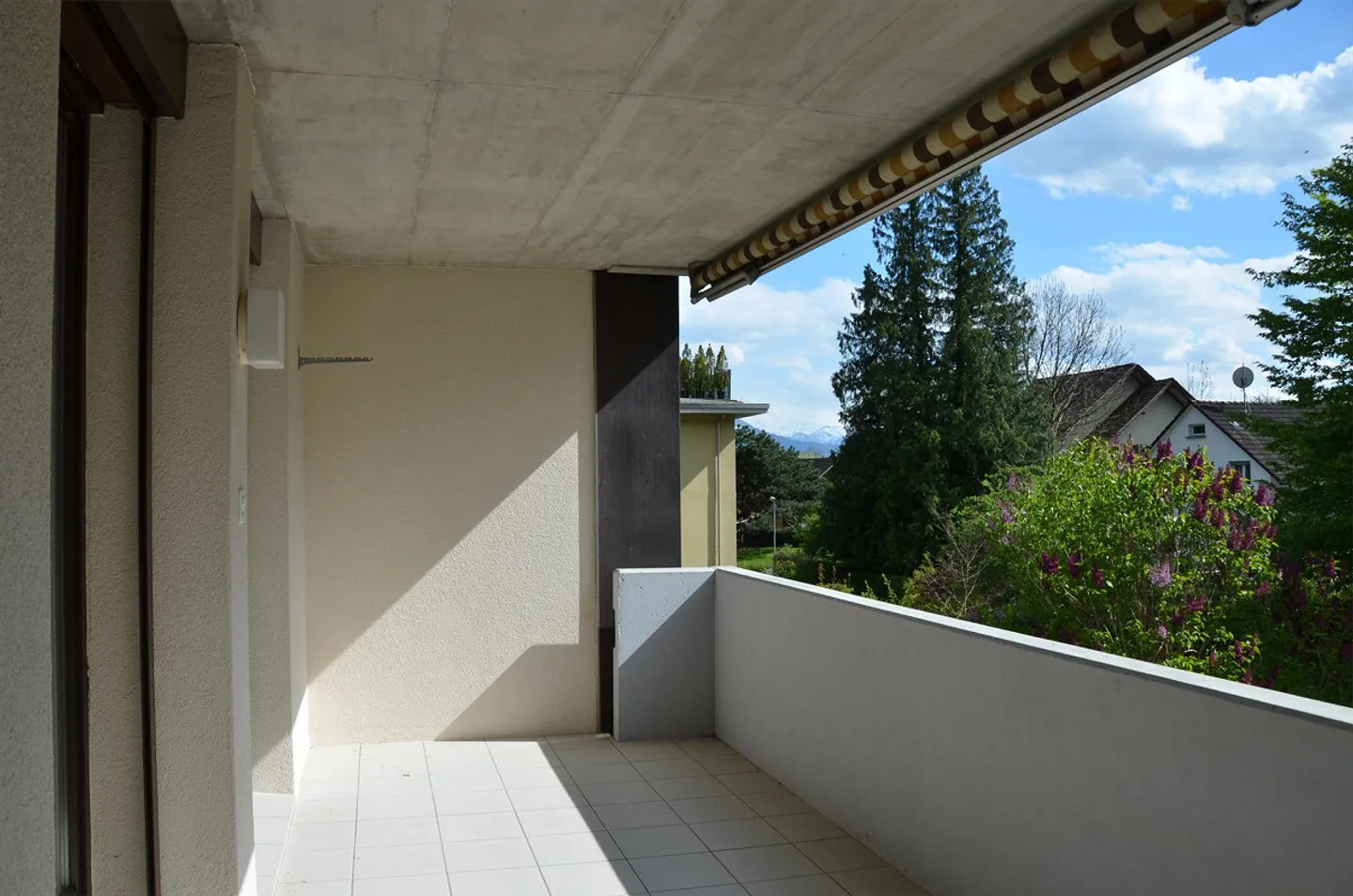 Spacious, Quiet Apartment with Balcony - Photo 4 of 14