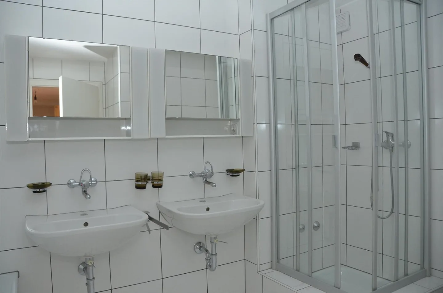 Spacious, Quiet Apartment with Balcony - Photo 9 of 14