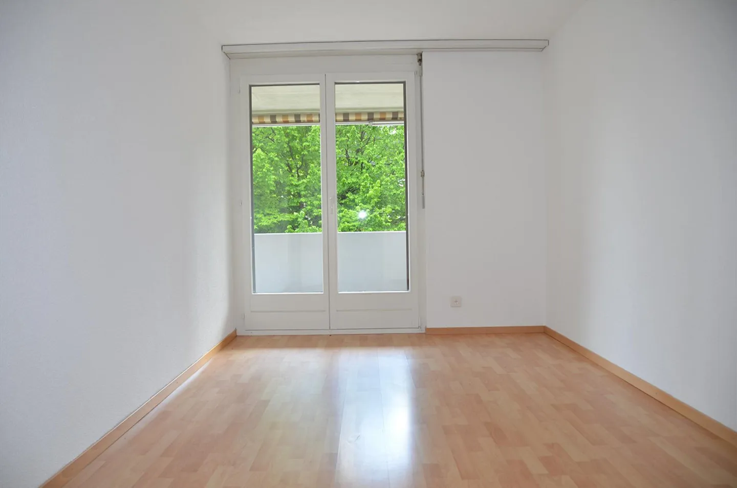 Spacious, Quiet Apartment with Balcony - Photo 10 of 14