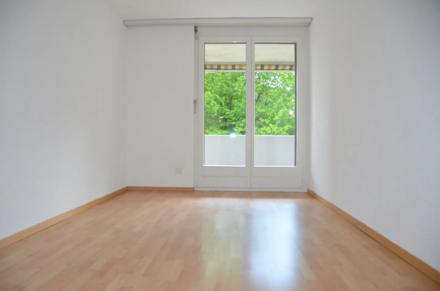 Spacious, Quiet Apartment with Balcony - Photo 11 of 14