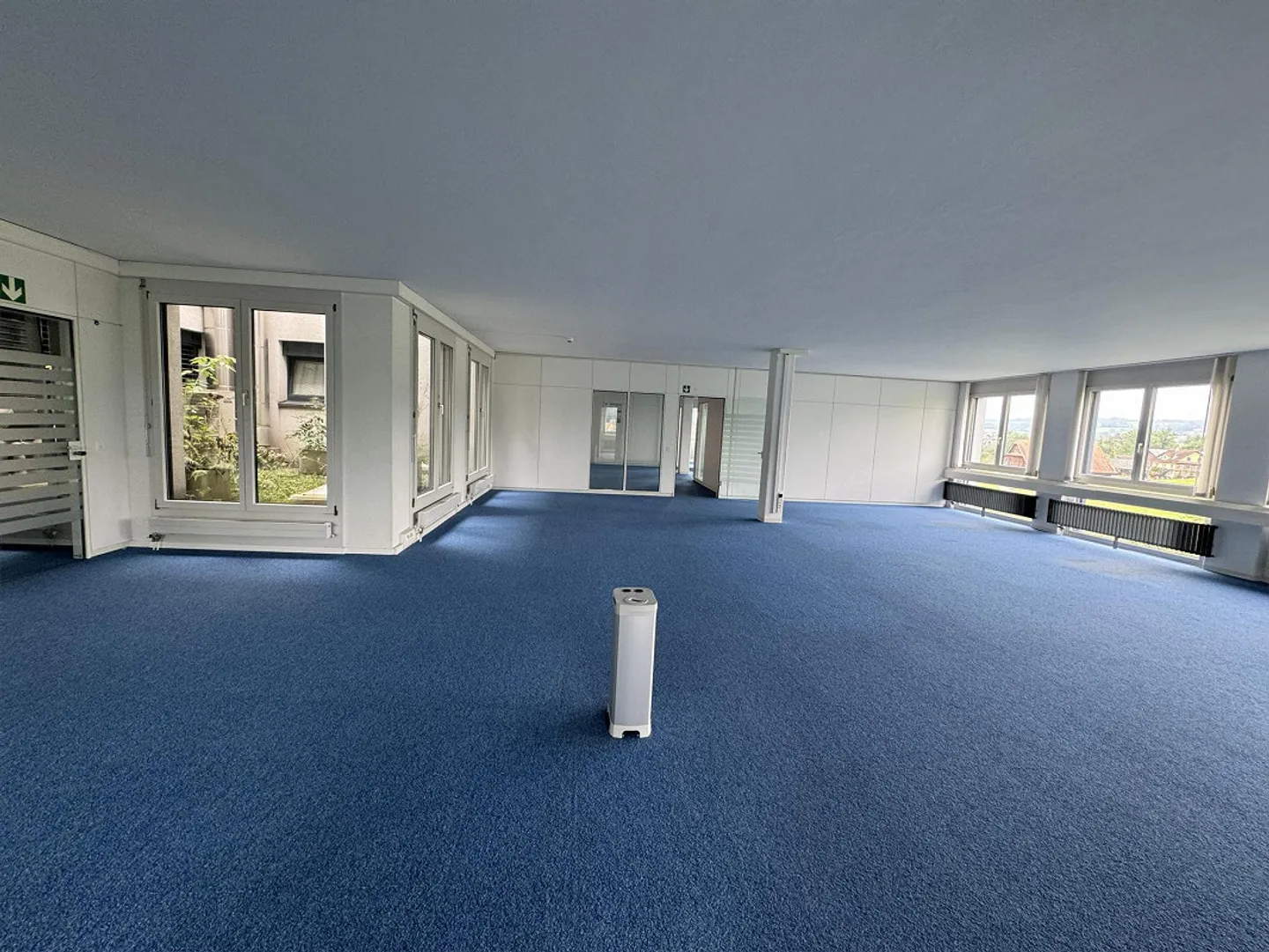 Ufficio luminoso e centrale in affitto a prezzi accessibili! - Foto 3 di 14