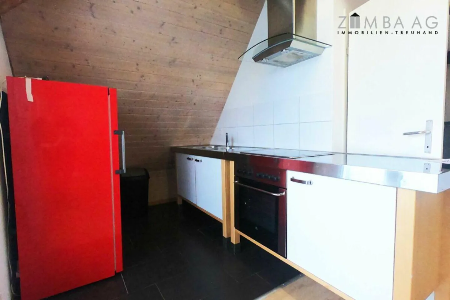 2-storey, very cozy - Photo 7 of 10