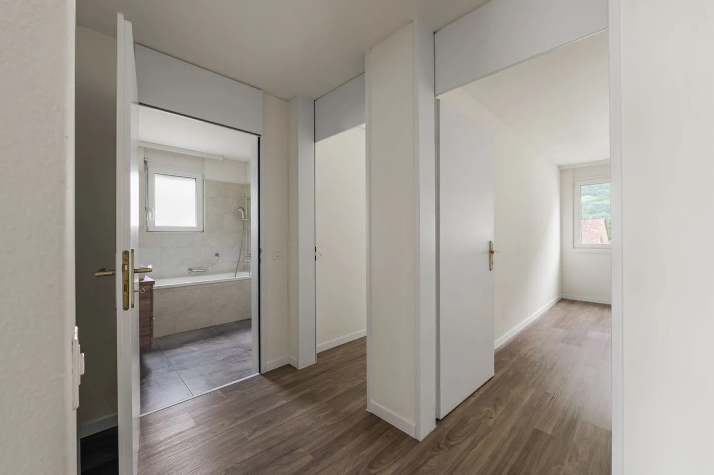 8700, Biasca, Via San Gottardo 40, Wohnung 4005 - Foto 4 von 11