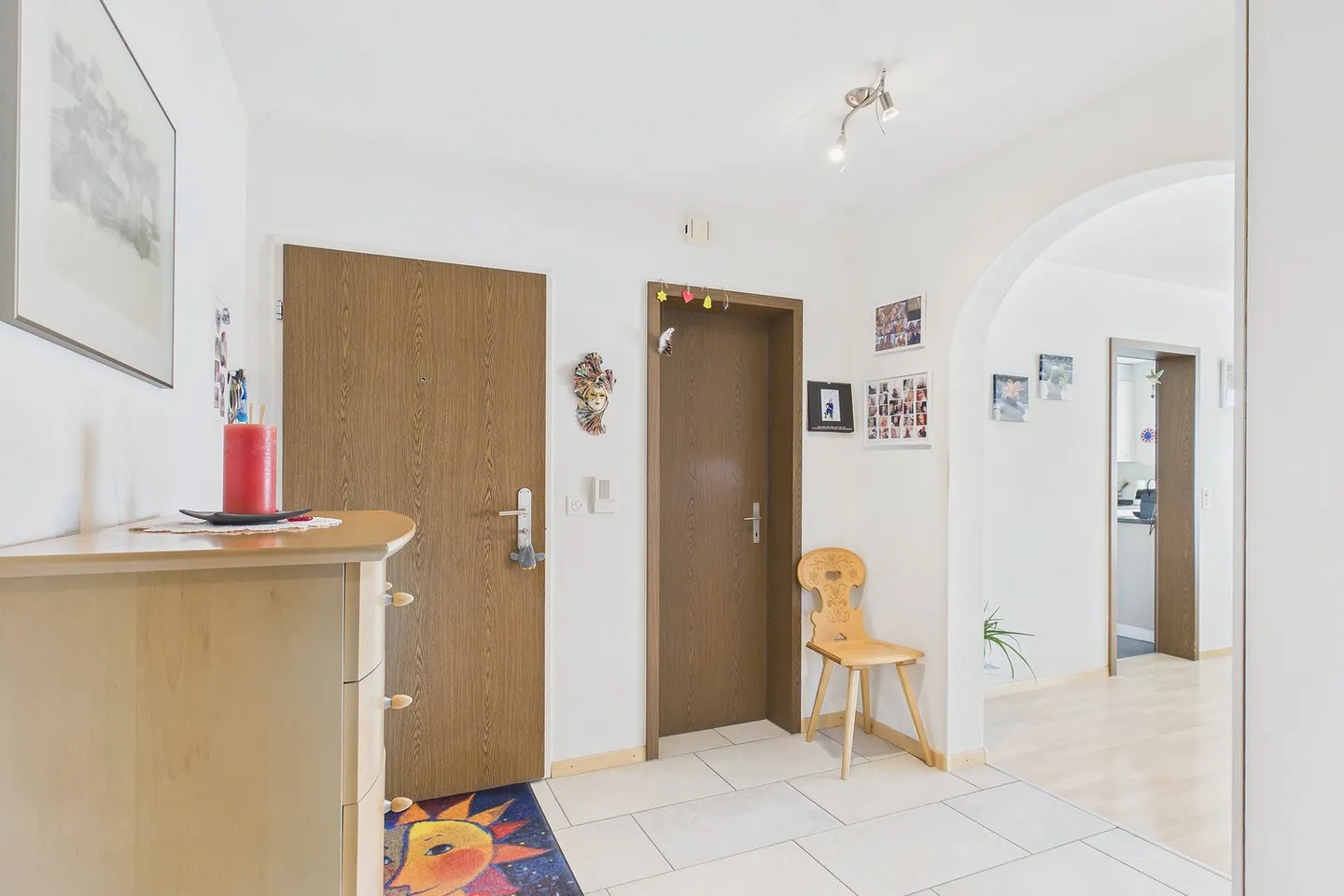 Charming 3.5-room apartment with balcony and garage in Ostermundigen - Photo 2 of 8