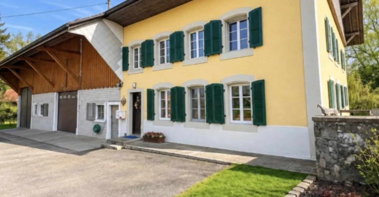 Wunderschöner renovierter Bauernhof mit Reitanlagen und Entwicklungspotenzial in Brenles - Foto 1 von 9