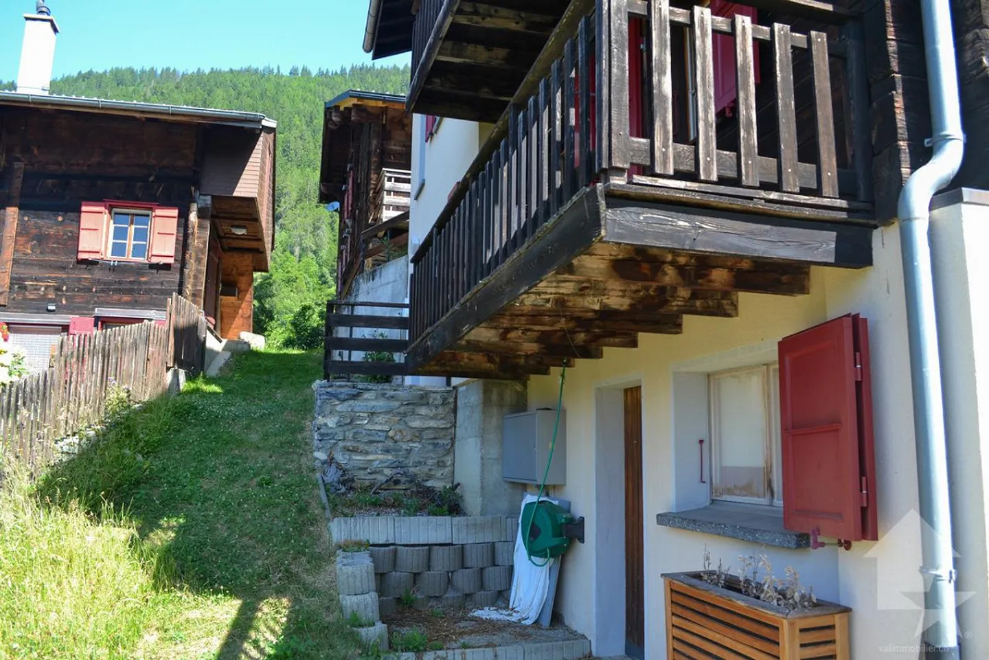 Charming Apartment with Alpine Views - Photo 1 of 15